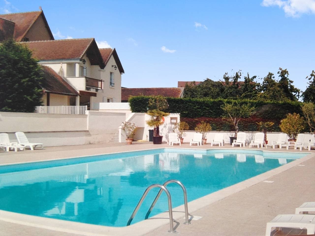 Foto 3 von 15: Gemütliches Haus mit Pool in Villentrois 90 m²