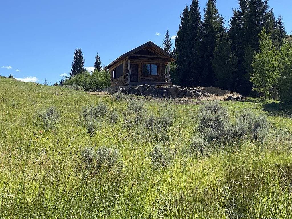 Trapper's Cabin on Firetower ranch 1