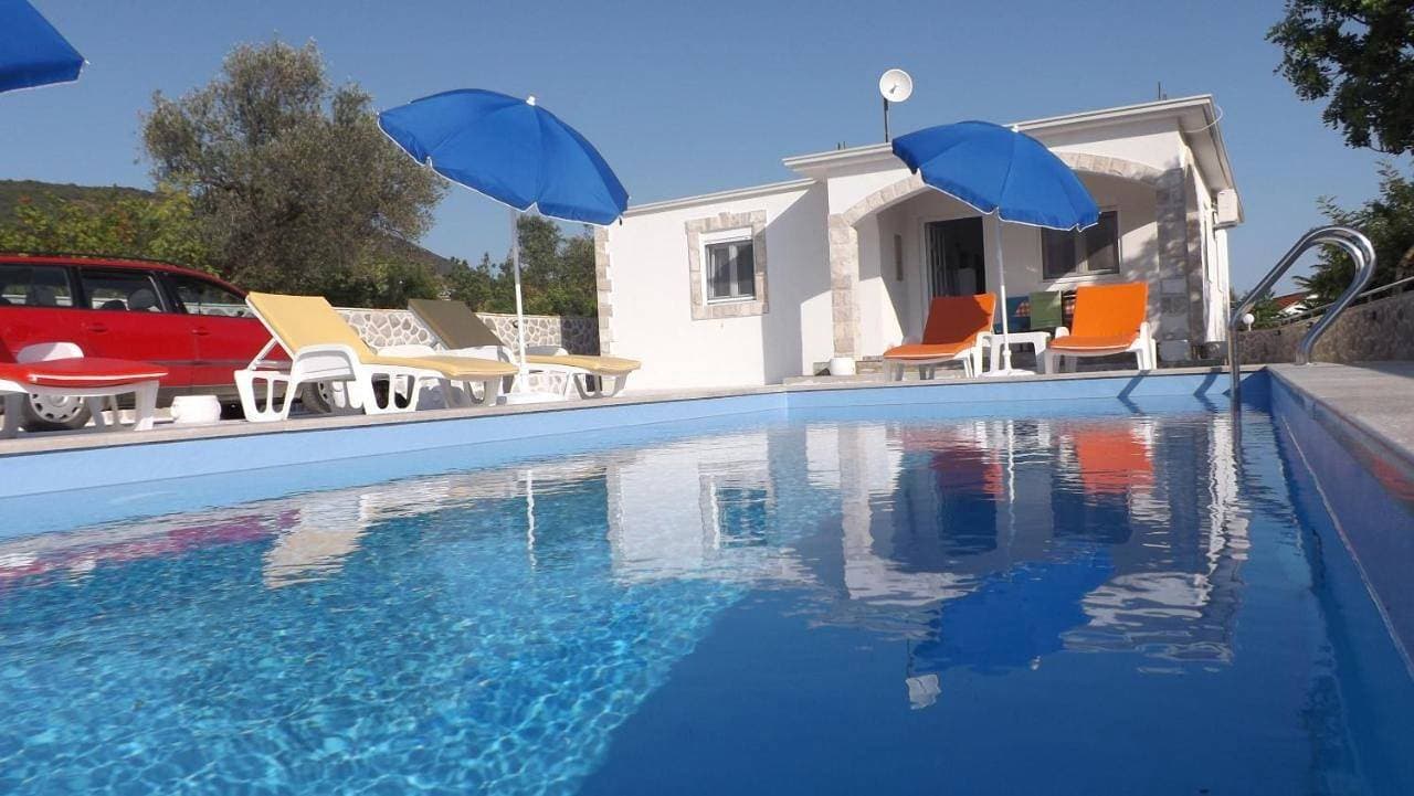 Vila Rogač 1