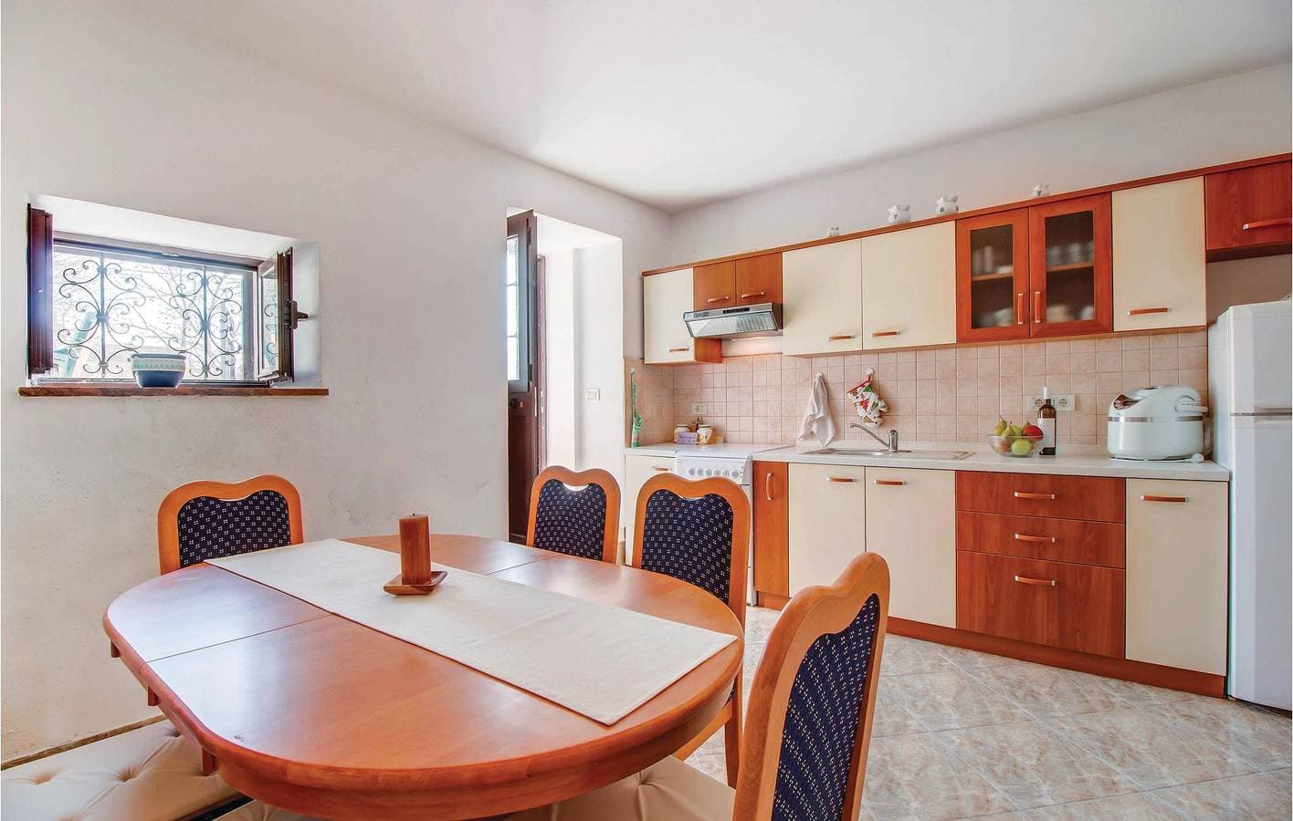 Foto 6 von 35: Gemütliche Ferienwohnung mit Meerblick, Terrasse und Parkplatz, 1000 m von der Küste entfernt