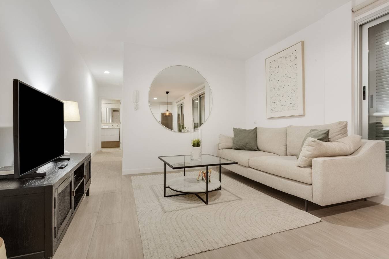 Foto 2 von 33: Ferienwohnung 'Apto Moderno Con Vistas Únicas' mit Meerblick, privater Terrasse und WLAN