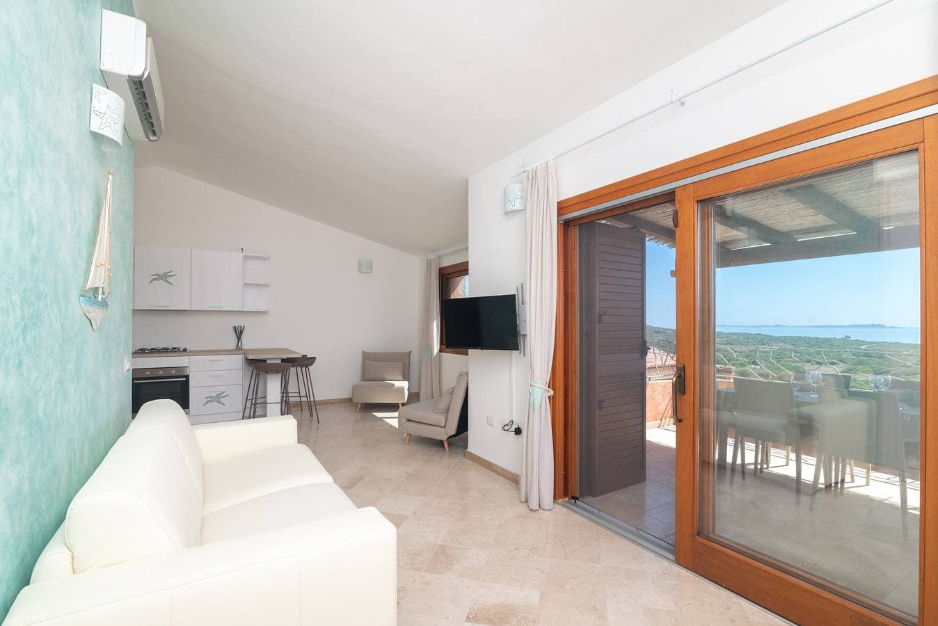 Foto 9 von 26: Ferienwohnung "Stella Maris" mit Meerblick, Gemeinschaftspool und privater Terrasse