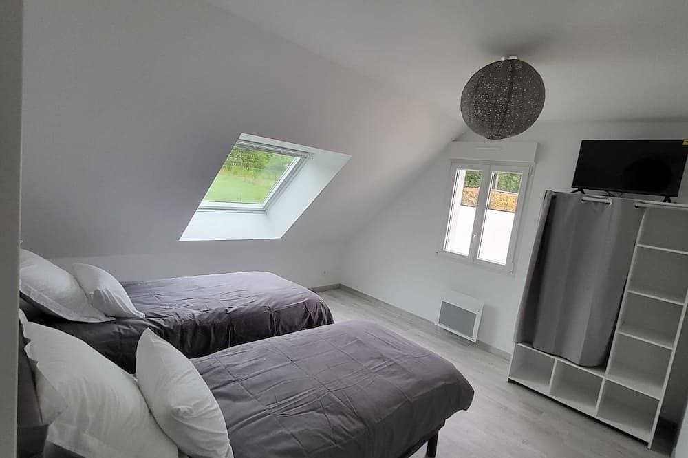 Foto 6 von 17: 3 Bedroom Private vacation home in Ponts sur Seulles