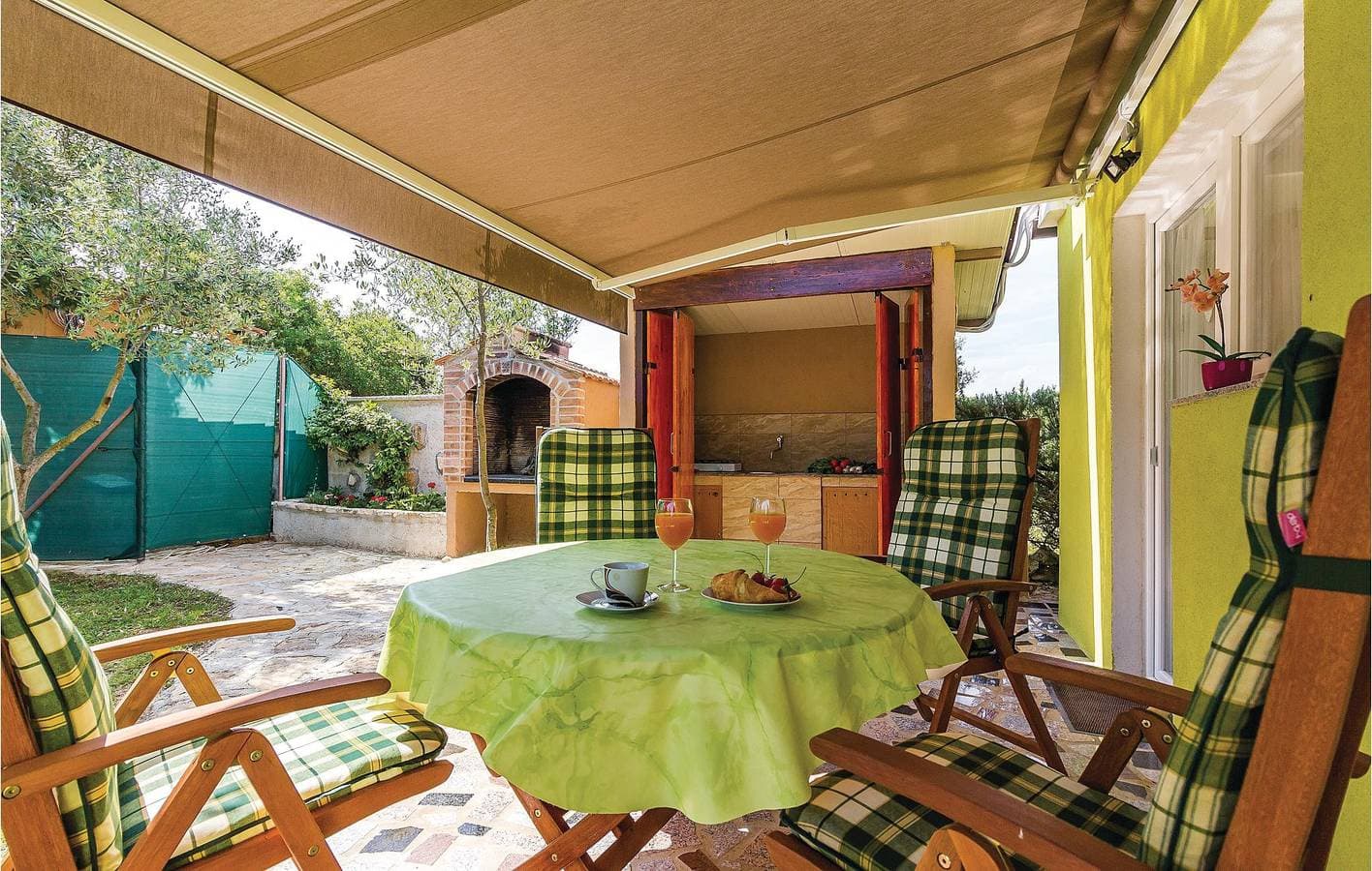 Foto 7 von 31: Gemütliche Ferienwohnung mit Terrasse, WLAN und Parkplatz in der Nähe des Strandes von Barbariga