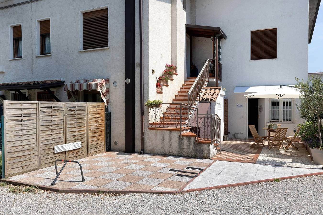 Foto 3 von 23: Einzimmerapartment 'Il Sire - Casa Vacanza' mit privater Terrasse, WLAN und Klimaanlage