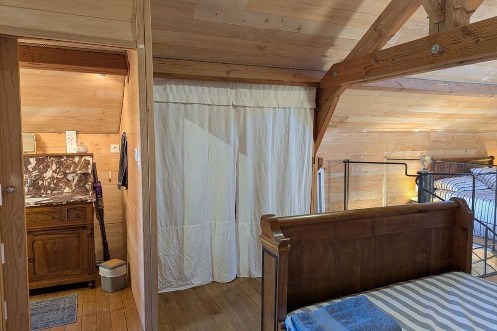 Foto 10 von 30: Abgelegenes Haus mit privatem Pool und Spa, Charente