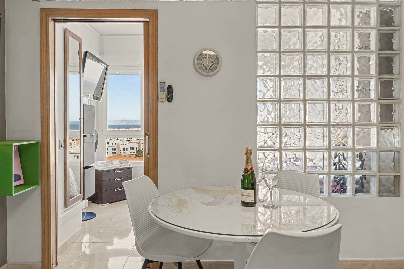 Foto 7 von 24: Apartment 'La Colina' mit Meerblick, WLAN und Klimaanlage