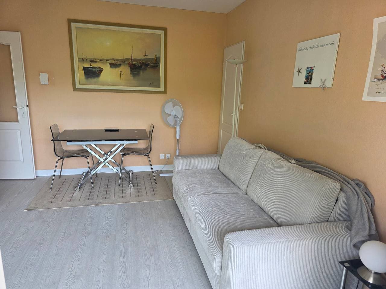 Foto 6 von 24: Einzimmerapartment 'Cosy Au Bord De L'eau' mit Balkon