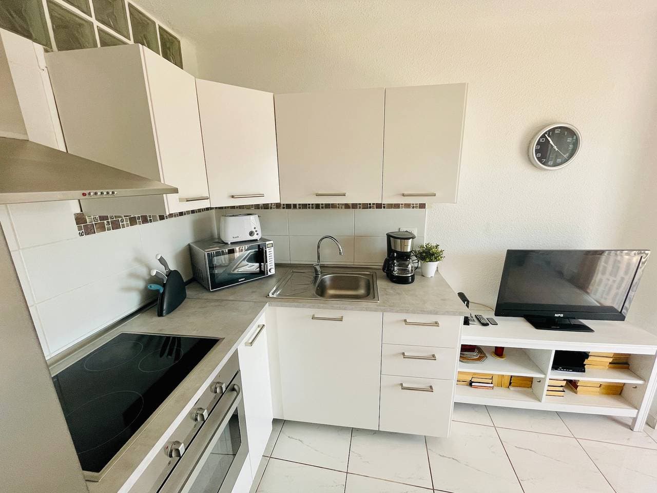 Foto 6 von 33: Ferienwohnung 'Los Geranios 304' mit Gemeinschaftspool, privater Terrasse und WLAN