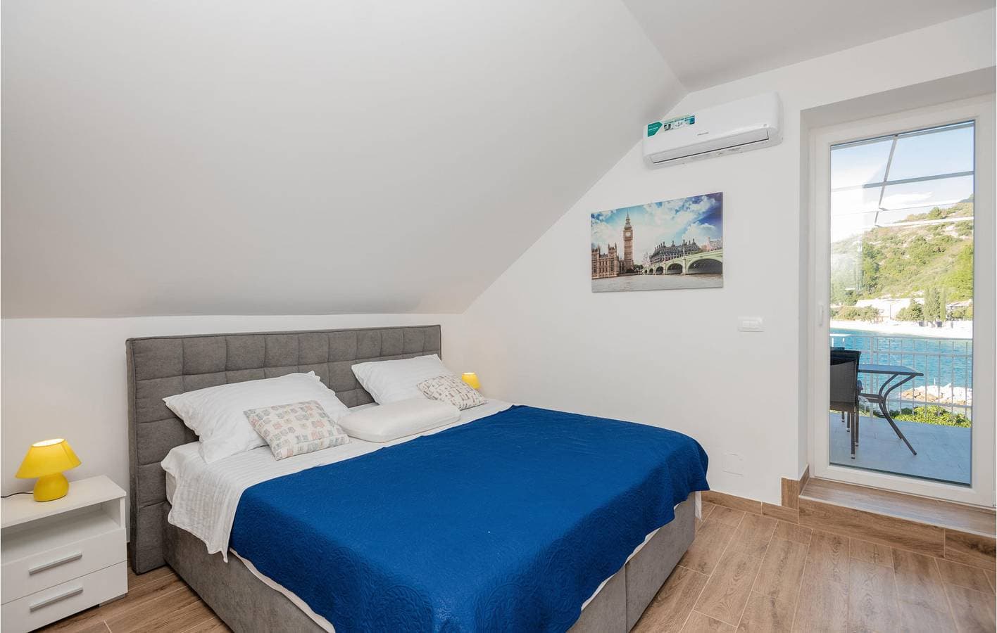 Foto 6 von 26: Gemütliche 2-Zimmer-Wohnung mit Terrasse, WLAN und Parkplatz in Küstennähe