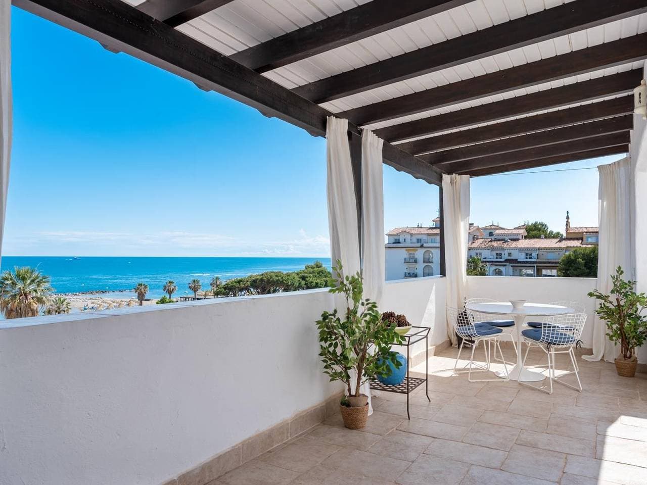 Foto 6 von 48: Ferienwohnung für 5 Personen mit Meerblick