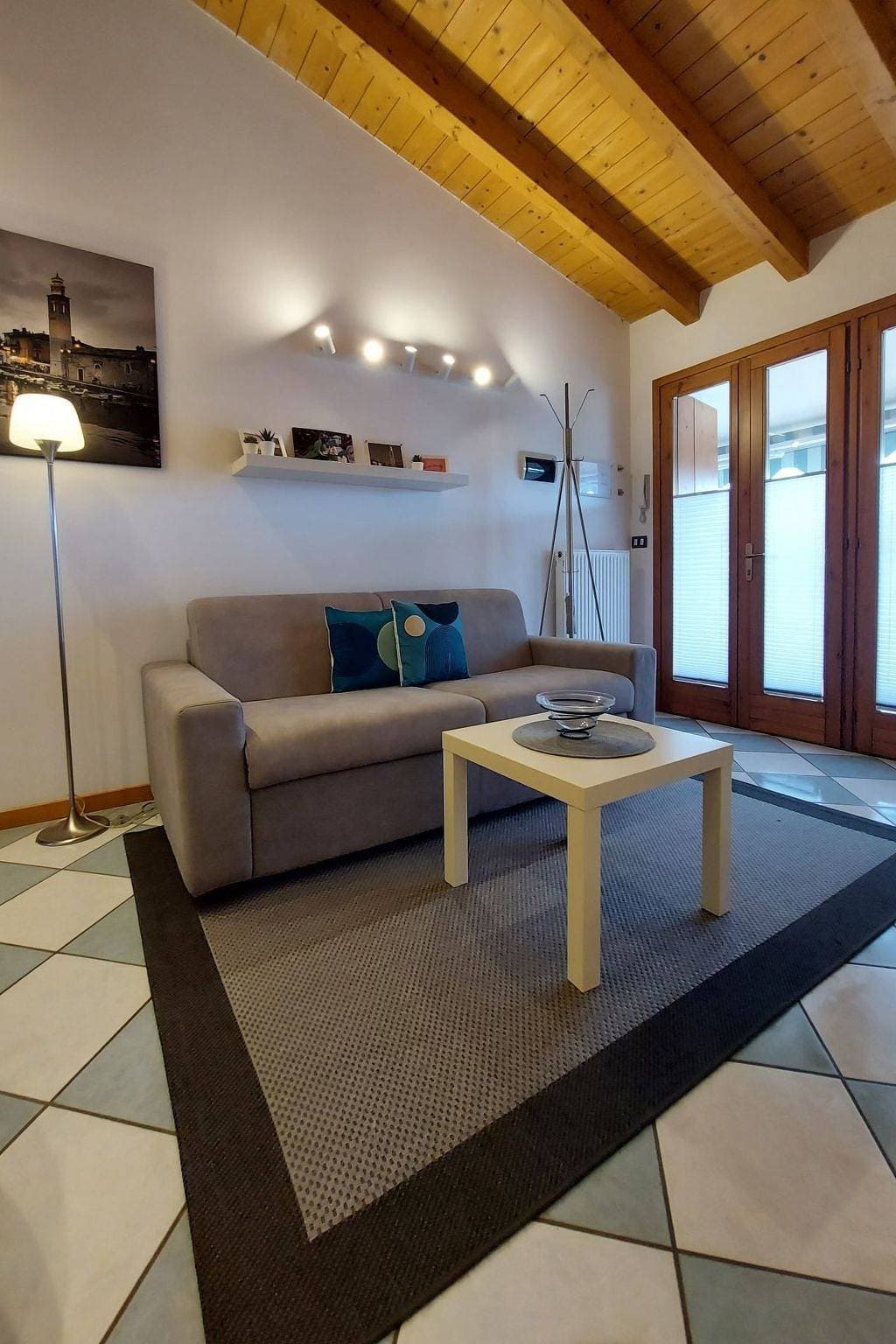 Apart Dina Lazise 1