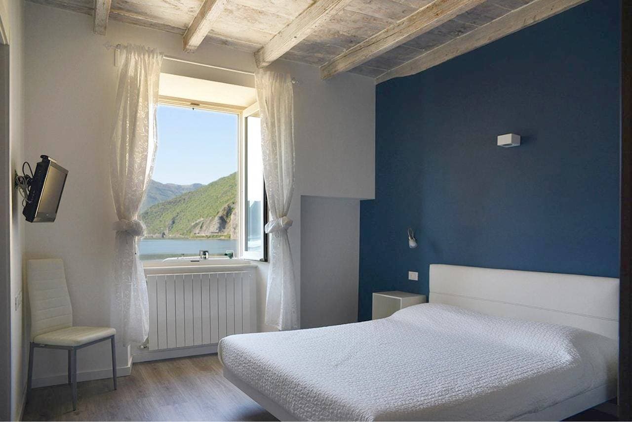 Foto 4 von 5: Studio Apartment with Balcony