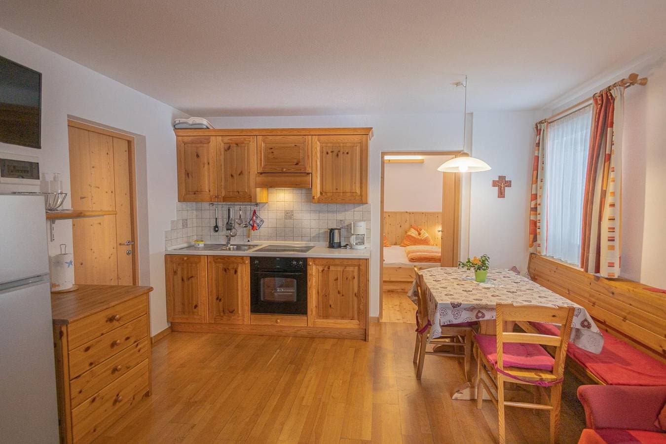 Foto 4 von 23: Gemütliche 'Ferienwohnung Enzian' mit Bergblick, WLAN, Garten & Terrasse