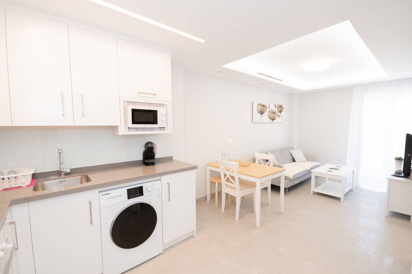 Foto 4 von 28: Cubo's Apartamento Tivoli B4