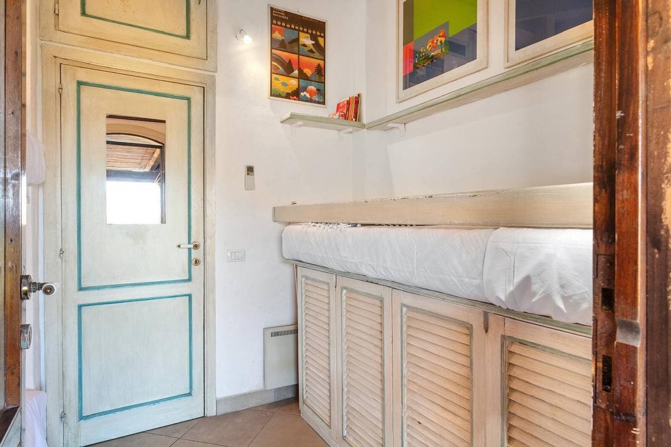 Foto 12 von 24: Villa 'Lo Scoglietto, Costa Corallina' mit Meerblick, privater Terrasse und Klimaanlage