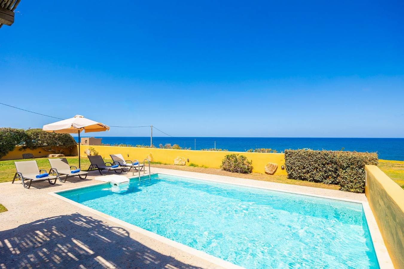 Foto 4 von 31: Villa für 6 Personen mit Meerblick