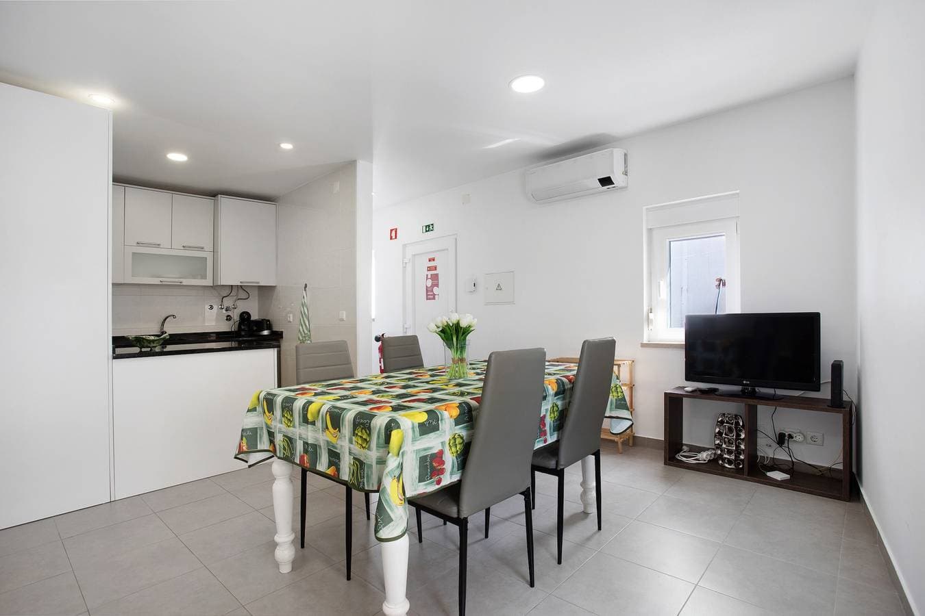 Foto 3 von 21: Ferienhaus 'Casa Ribeiro' mit Balkon und WLAN