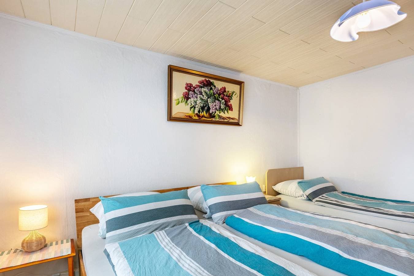 Foto 12 von 27: Ferienwohnung 'Im Blumengarten' mit WLAN, Terrasse & Garten