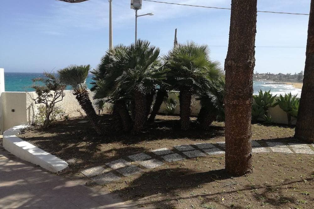 Foto 11 von 27: Villen mit Blick auf das Meer