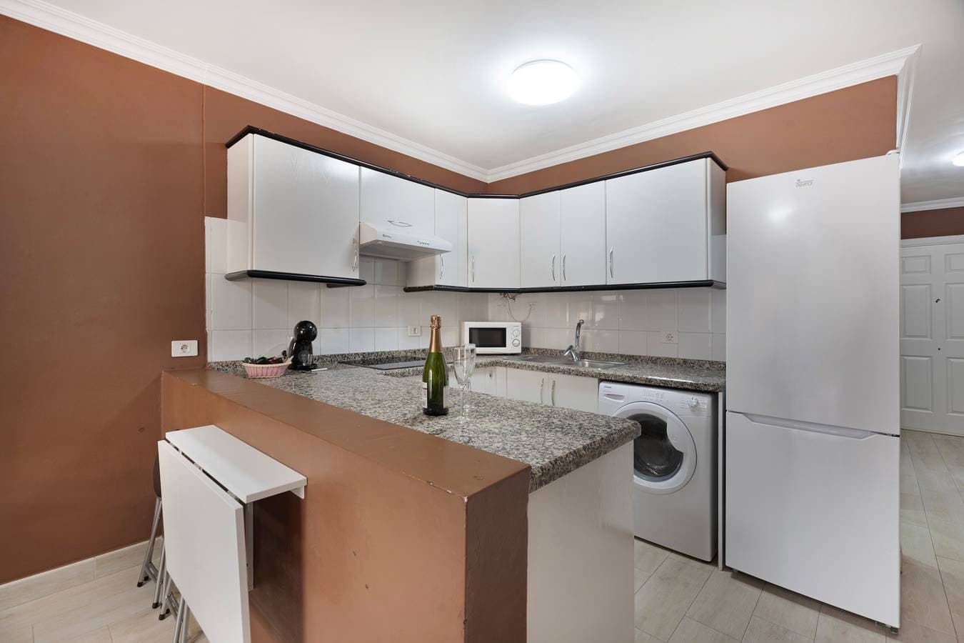 Foto 8 von 25: Ferienwohnung 'La Casita De Edu' mit Gemeinschaftspool, Balkon und Wi-Fi