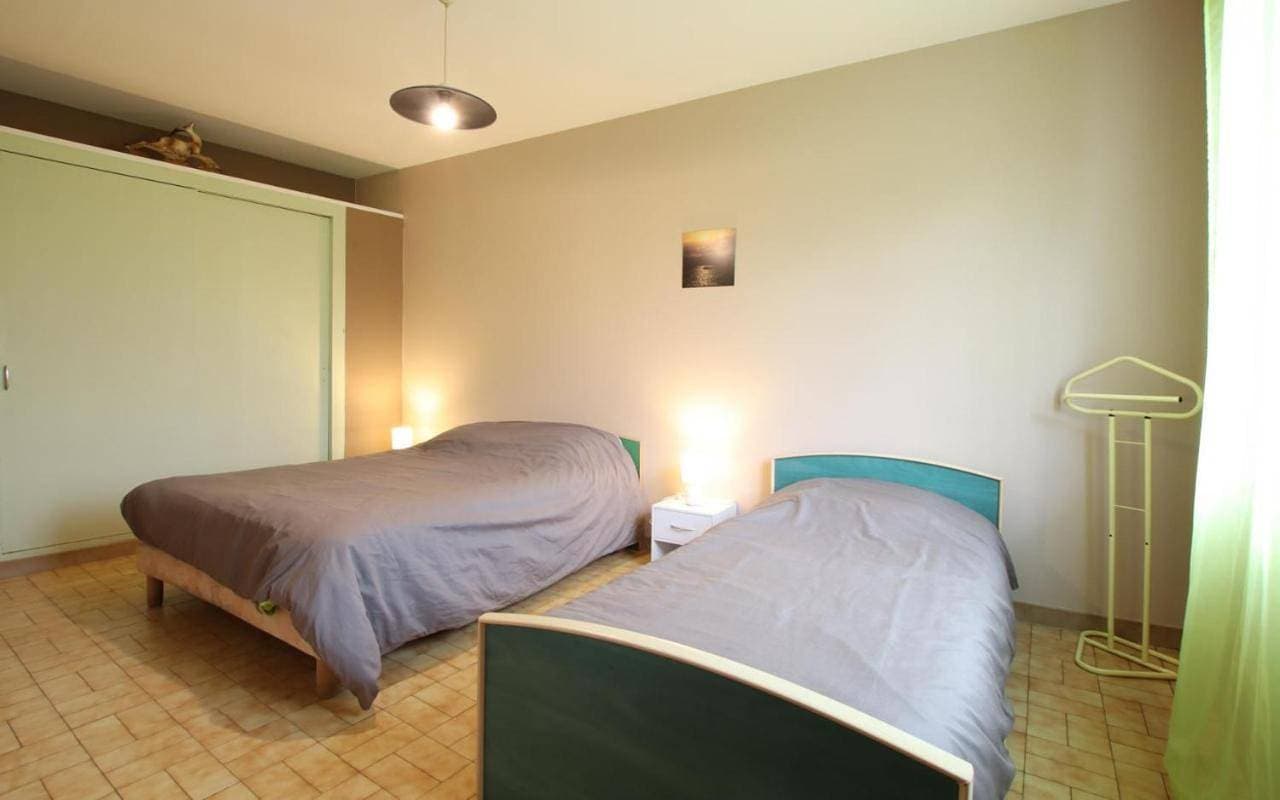 Foto 4 von 5: One - Bedroom House