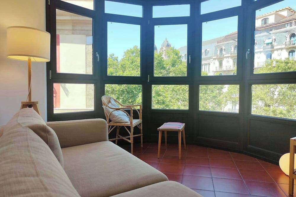 Gorgeous views over La Rambla. Very bright! R.A. 1