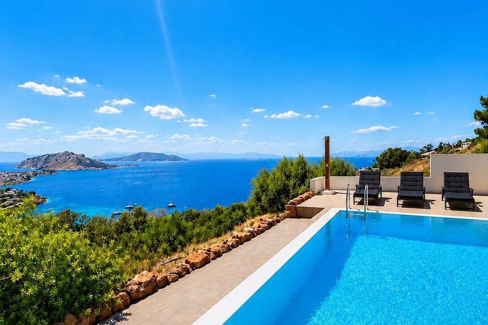 Foto 11 von 30: Minimalist, new condo with beautiful sea and mountain views