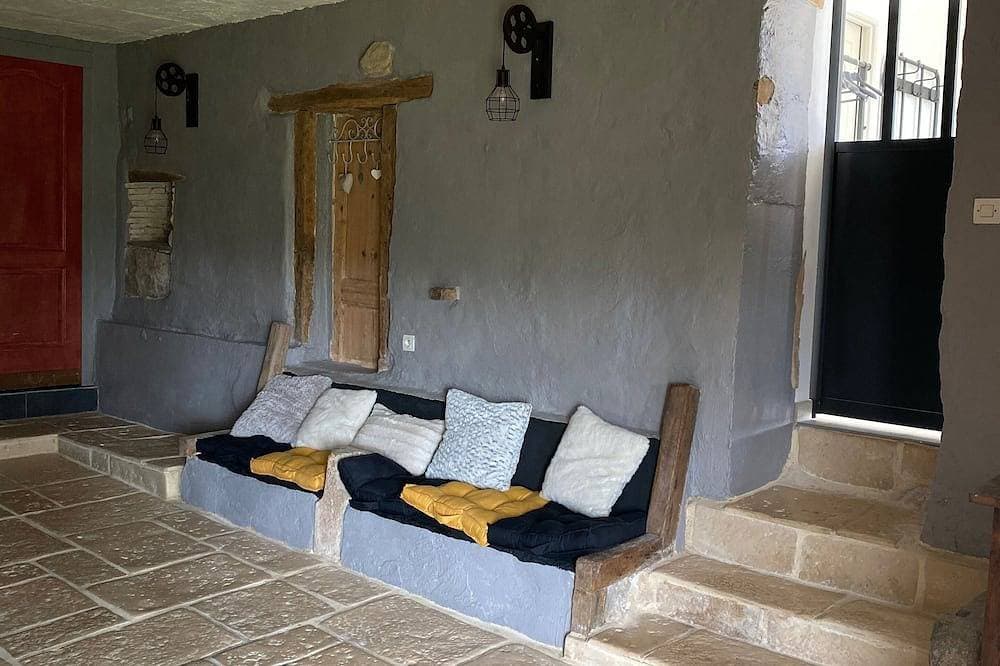 Foto 9 von 26: Gîte de la Doit, auf dem Land, Schlafplätze für 14, privater Pool
