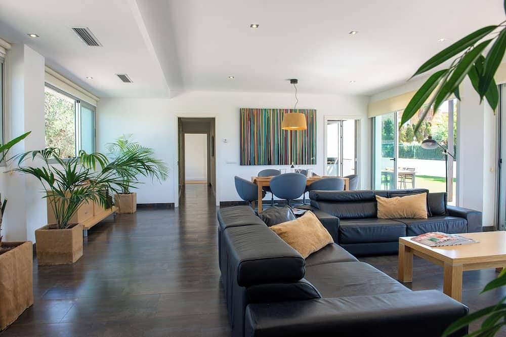 Foto 6 von 30: Luxury villa by the sea Minimum 32 days