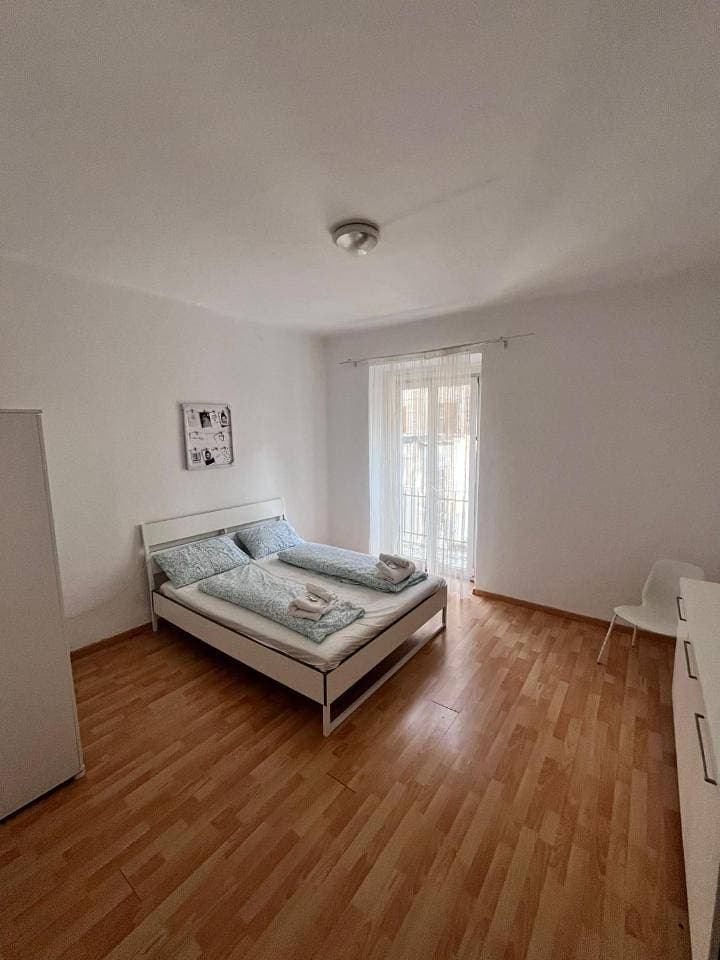 Foto 6 von 8: Large Double Room