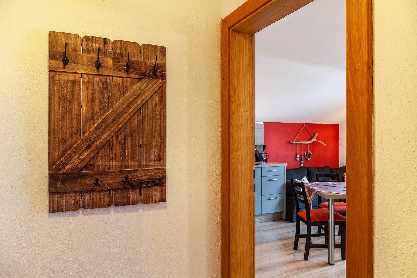 Foto 7 von 22: Ferienwohnung 'Barbara Jais' mit Bergblick, Balkon und WLAN