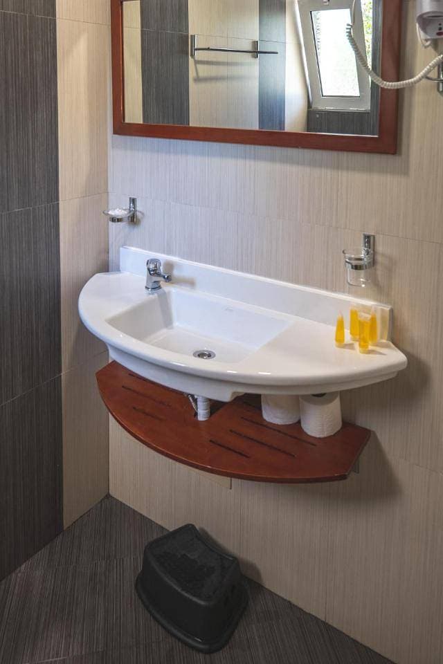 Foto 8 von 9: Budget Double or Twin Room