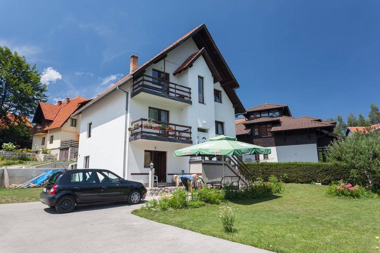 Vila Slavica 1