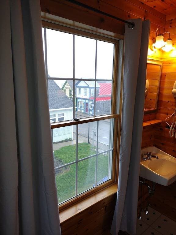Foto 10 von 10: Eastern Beacon Inn Room 3