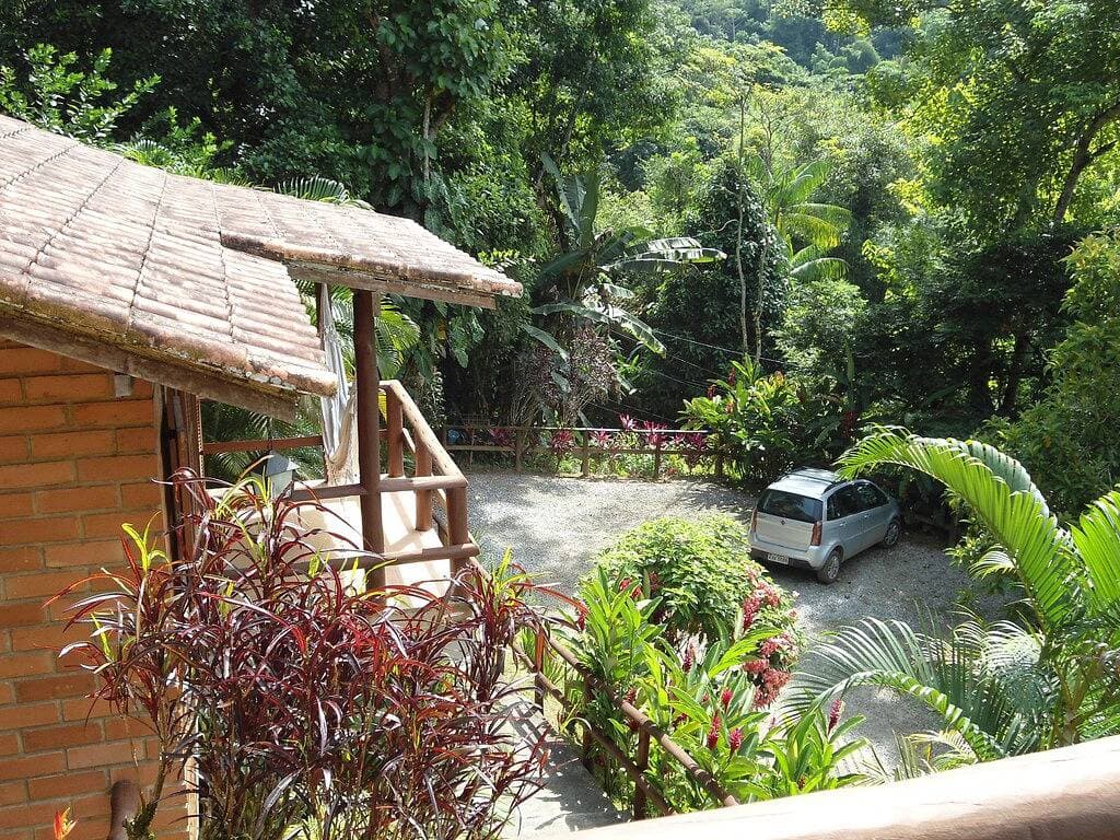 Foto 13 von 18: Canto das Águas Bungalows, Wasserfall mit natürlichem Pool
