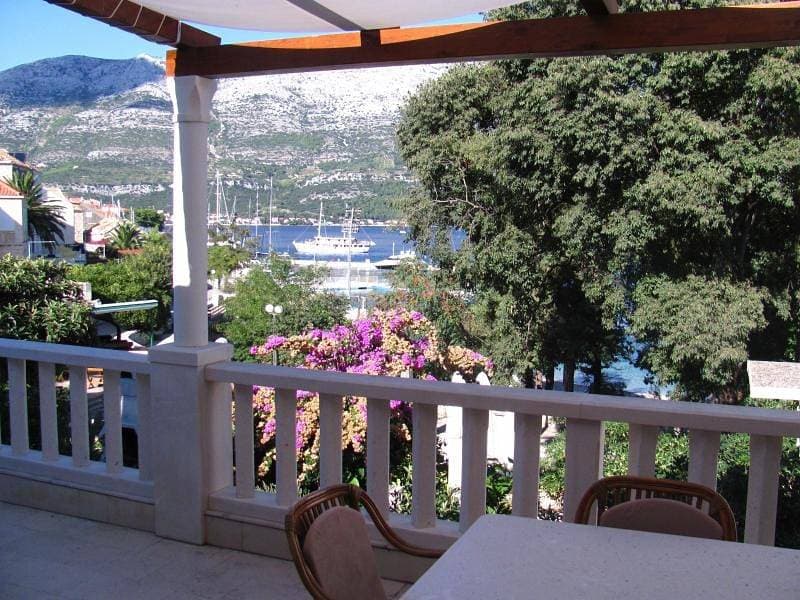 Ferienwohnung in Korčula mit Meerblick, Terrasse, Klimaanlage, W-Lan (4695-1) 1