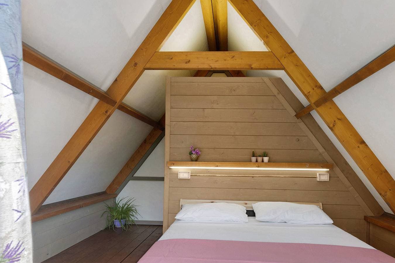 Foto 12 von 39: Tiny Home 'Glamping - Il Sorbo' mit privatem Garten