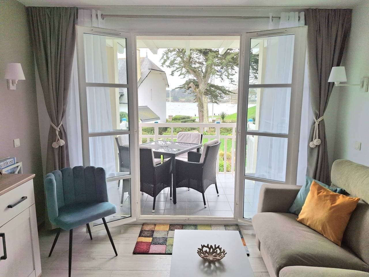 Foto 3 von 23: Ferienwohnung für 3 Personen mit Balkon
