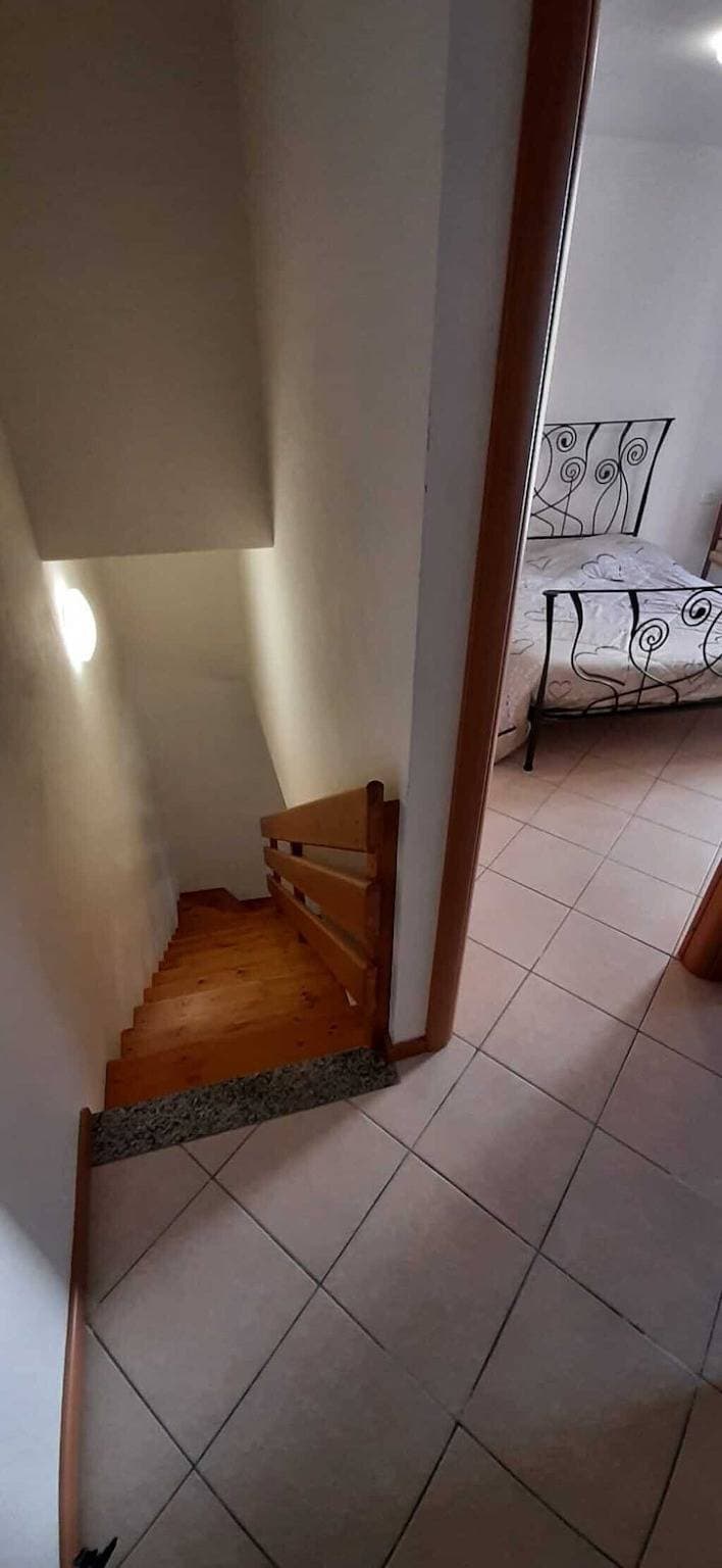 Foto 5 von 14: Ferienwohnung 'Altopiano del Sole' mit Balkon und Bergblick