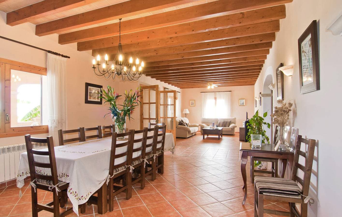 Foto 8 von 37: Rückzugsort mit Meerblick, Pool, Terrasse und AC in der Nähe von Restaurants und Stadtzentrum