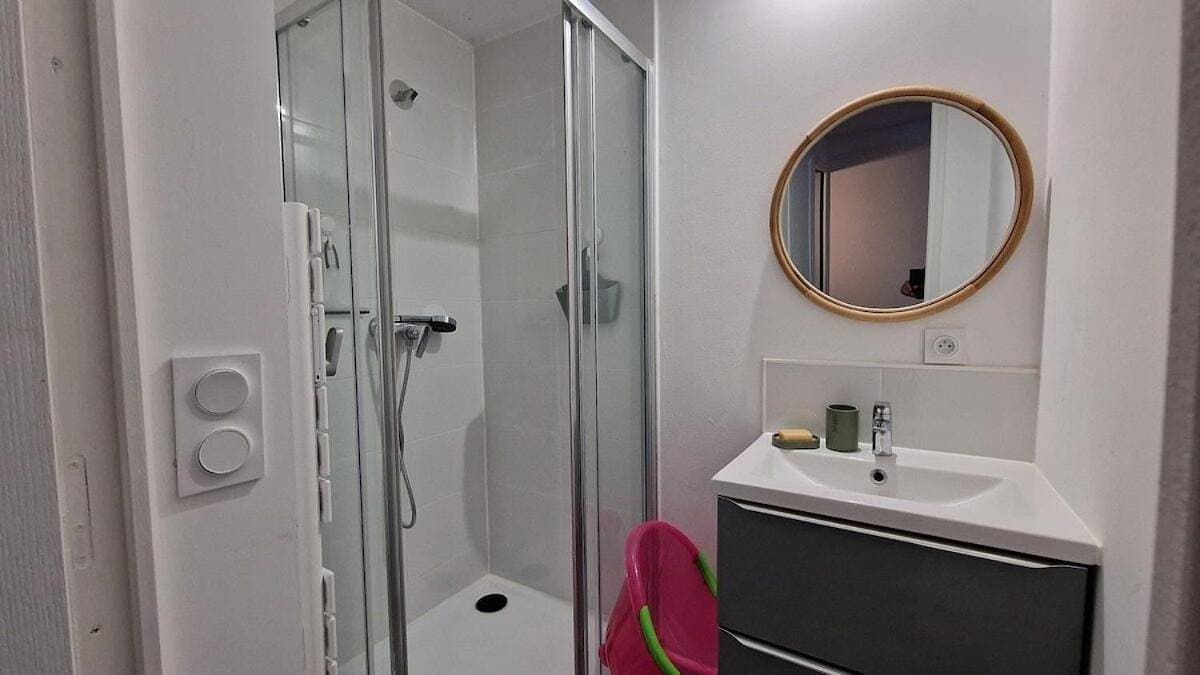 Foto 9 von 38: Apartment with Shower