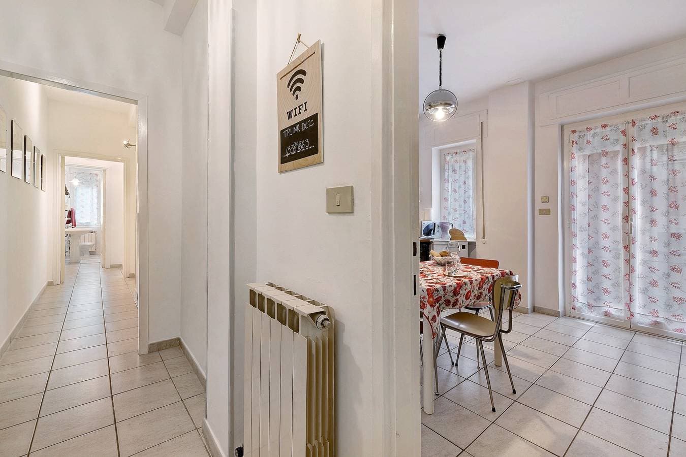 Foto 10 von 22: Ferienwohnung "Casa Rosso Melograno" nahe Meer mit Balkonen & WLAN