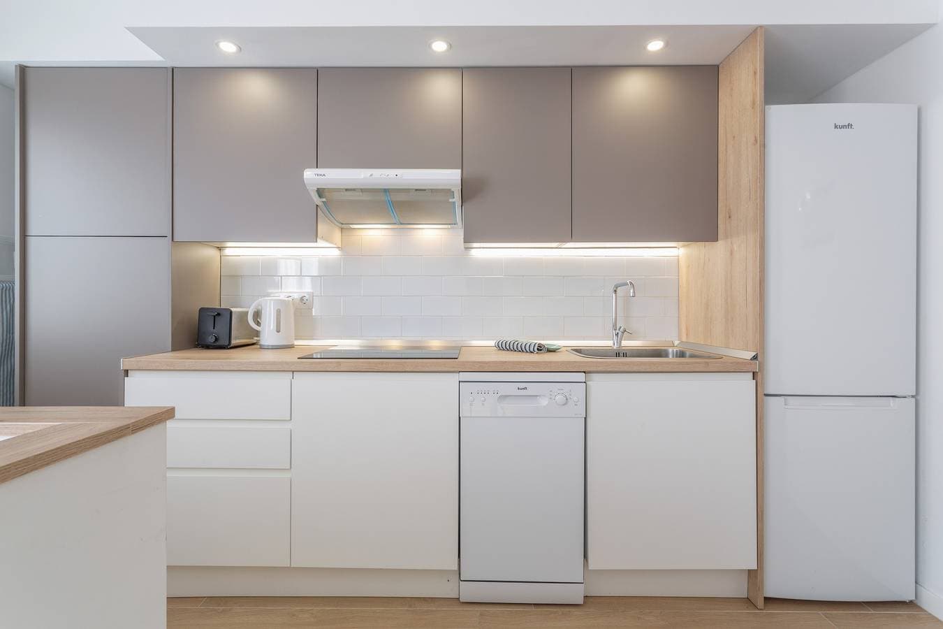 Foto 5 von 27: Ferienwohnung 'Playa De Las Américas - Direkt am Meer' mit WLAN & Klimaanlage