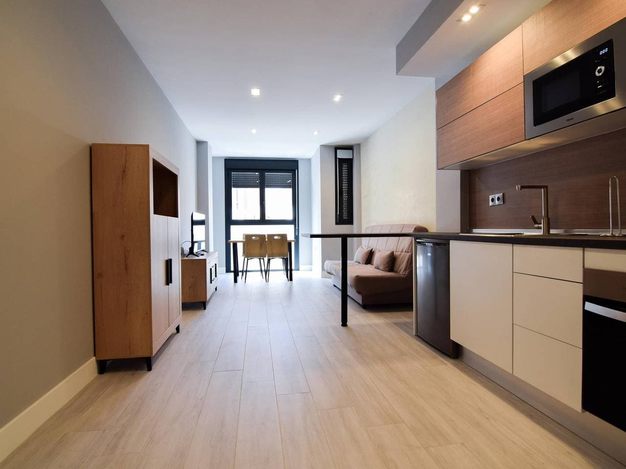 Foto 2 von 48: Ferienwohnung für 3 Personen mit Terrasse