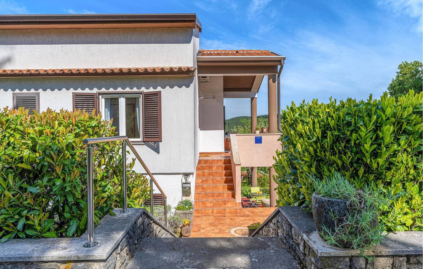 Foto 11 von 28: Gemütliche Ferienwohnung in Pazin mit Terrasse und malerischer Aussicht