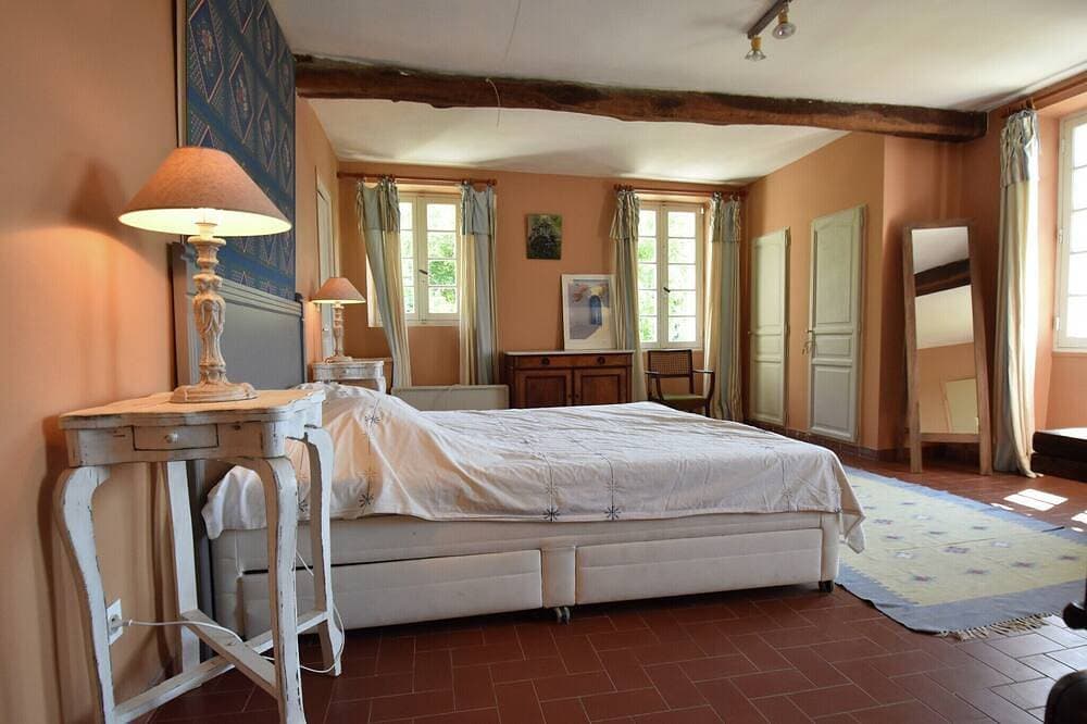 Foto 6 von 30: Großes Ferienhaus mit Pool im Var.