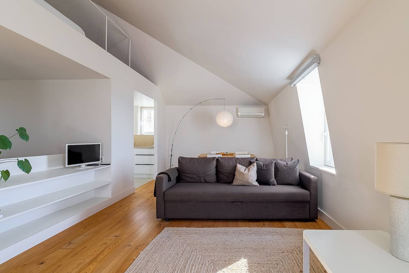 Foto 4 von 30: Apartment 'Loft Bica mit Blick auf den Fluss' mit WLAN und Klimaanlage