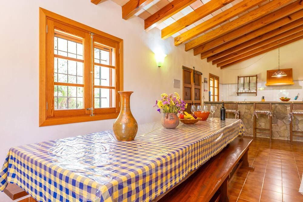 Foto 11 von 30: Can Pereó - Ferienhaus mit privaten Pool in Selva. WiFi gratis