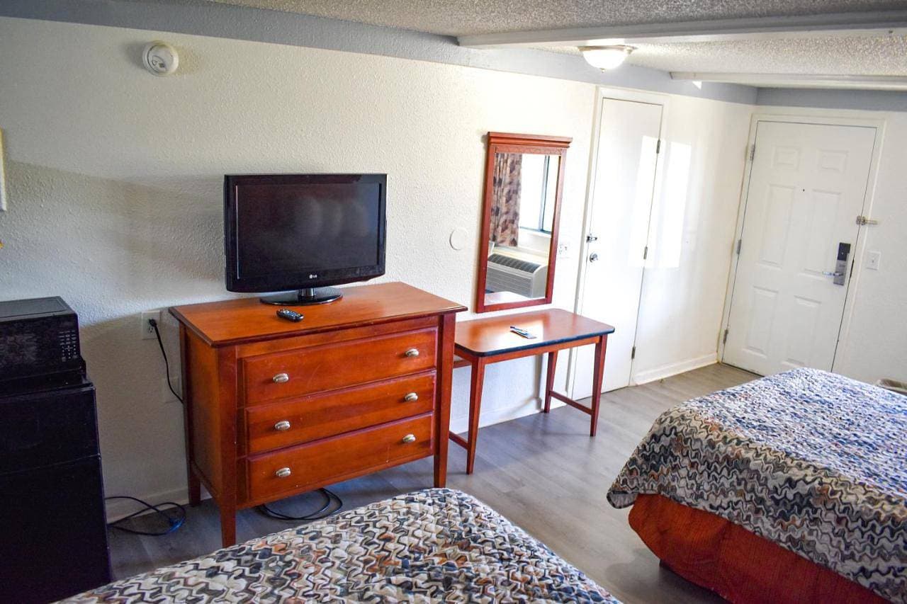 Foto 9 von 9: Double Room with Two Double Beds - Accessible/Non-Smoking
